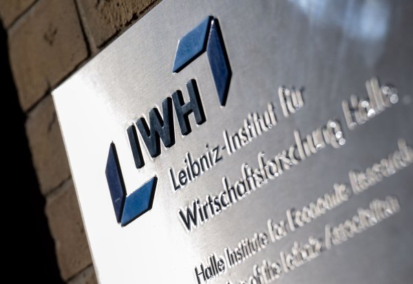 Die Zahl der Firmenpleiten ist laut IWH auf einen neuen Rekordwert gestiegen. (Symbolbild) - © Hendrik Schmidt/dpa