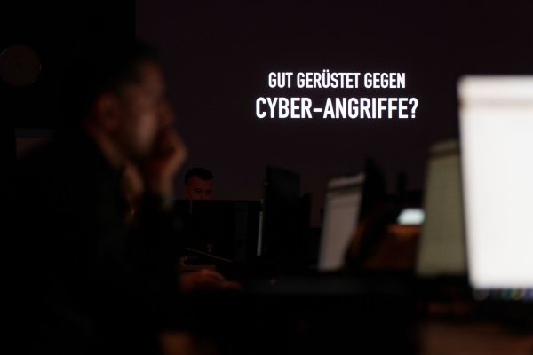 Die EU-Innenminister haben den sogenannten Cyber Resilience Act (CRA) beschlossen. (Symbolbild) - © Andreas Arnold/dpa