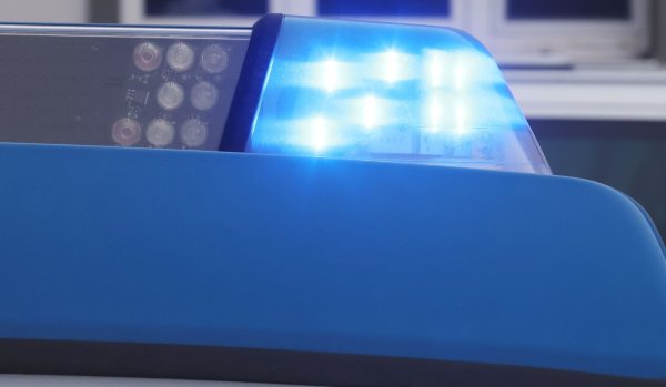 Bei einer Kontrollaktion der Polizei waren sowohl uniformierte als auch zivile Kräfte der Polizei im Einsatz. - © Bodo Schackow/dpa