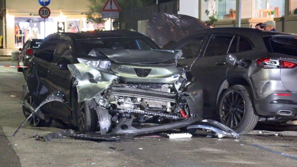 Eine 44 Jahre alte Frau war mit ihrem Wagen mit hohem Tempo durch die Innenstadt gerast. - © N5 Desk/NEWS5/dpa