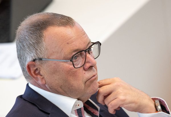 Harte Töne von Brandenburgs Innenminister Michael Stübgen vor der Landtagswahl - © Hannes P Albert/dpa