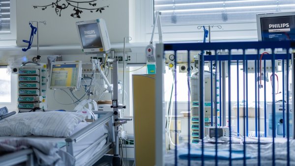 Der Bundesrechnungshof stellt fest: Seit Oktober 2020 sinkt die Zahl der Intensivbetten. - © Rolf Vennenbernd/dpa
