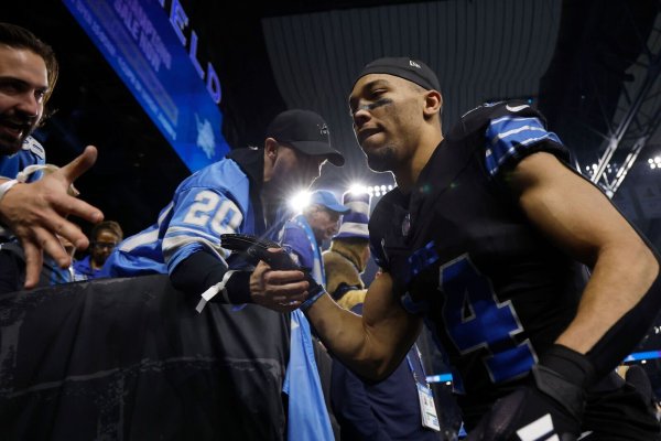 Amon-Ra St. Brown und die Lions gehen erstmals in ihrer Geschichte als Tabellenführer in die Playoffs. - © Rey Del Rio/FR171574 AP/AP/dpa