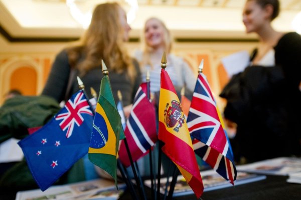 Von einem Auslandsjahr träumen viele junge Leute - © Foto: Franziska Gabbert/dpa-tmn