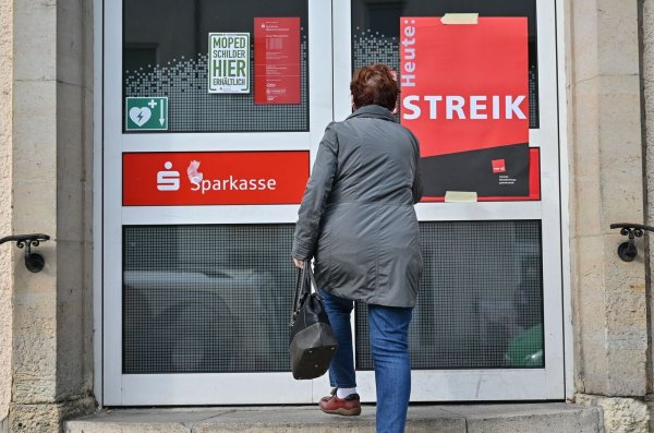 - © Patrick Pleul/dpa-Zentralbild/dpa