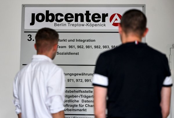 «Ein Integrationsturbo für Geflüchtete und Sparpolitik bei den Jobcentern passen nicht zusammen», sagt Städtetag-Hauptgeschäftsführer Helmut Dedy. - © Jens Kalaene/dpa