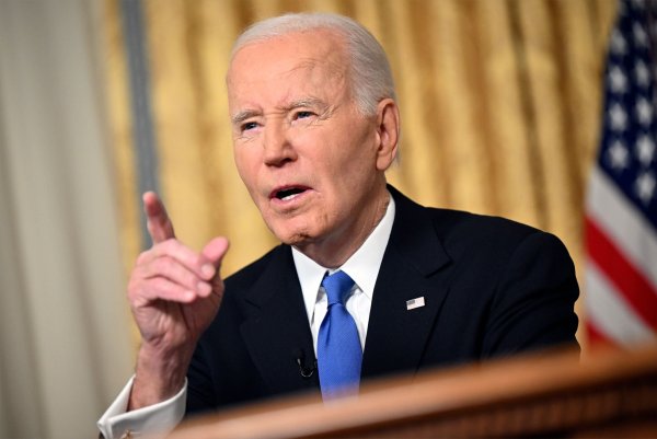 Biden nutzte seine Abschiedsrede, um seinen Landsleuten eindringlich ins Gewissen zu reden. - © Mandel Ngan/Pool AFP/AP/dpa