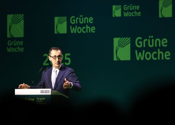 Für Cem Özdemir (Grüne) ist es die letzte Grüne Woche in seiner Funktion als Landwirtschaftsminister. - © Hannes Albert/dpa