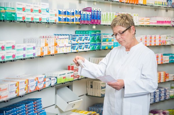 Für Zuzahlungen für Medikamente über die finanzielle Belastungsgrenze hinaus kann die Krankenkasse eine Befreiung ausstellen. - © Benjamin Nolte/dpa-tmn