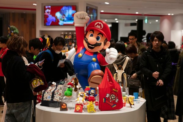 Die Switch-Konsolen sind die Basis für das Geschäft von Nintendo. (Archivbild) - © Jae C. Hong/AP/dpa