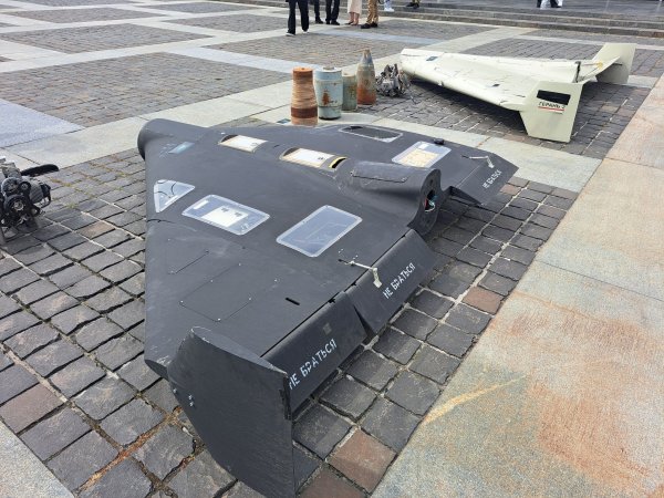 Russland hat erneut einen größeren Luftangriff mit Drohnen iranischer Bauart auf die Ukraine gestartet. (Archivbild) - © Andreas Stein/dpa