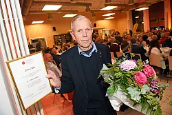 Träger der Goldenen Rose und Ehrenmitglied Dr. Albert Hüser. - © Lippischer Heimatbund