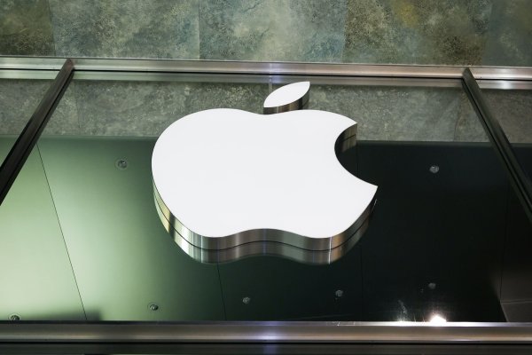 Apple sieht sich wegen der Funktion unter anderem Kritik vom Facebook-Konzern Meta ausgesetzt. (Archivbild) - © Christian Charisius/dpa
