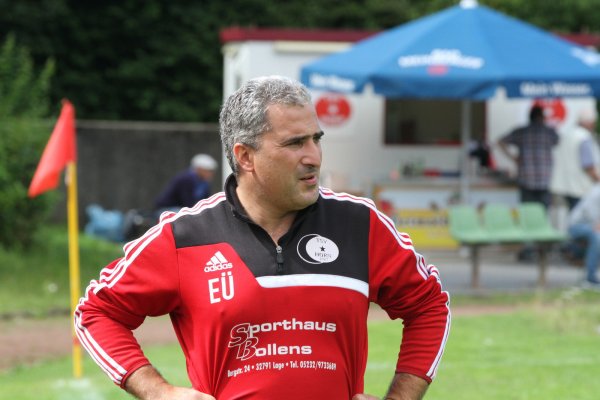 Fragender Blick: Ender Ünal, Manager des TSV Horn. - © Sebastian Lucas