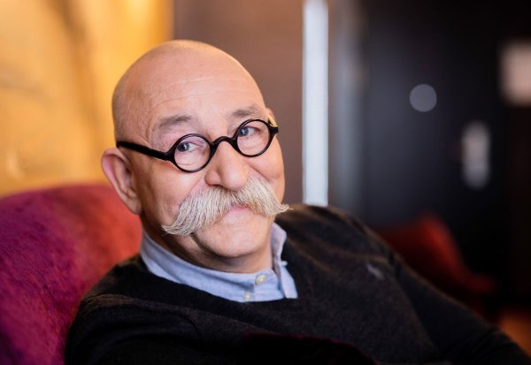 Wird er auch ein «Händlerkärtschen» mitbringen? Horst Lichter ist bald bei Twitch zu sehen. (Archivfoto) - © Rolf Vennenbernd/dpa