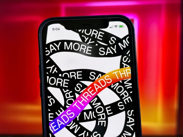 Die Social-Media-App Threads von Meta ist nun auch in Deutschland verfügbar. - © Christoph Dernbach/dpa/dpa-tmn