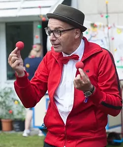 "Sauresani Sauce": Jens Heuwinkel erscheint beim Fr&uuml;hlingsfest und Familientag in Hiddesen. - &copy; Bildrechte Jens Heuwinkel