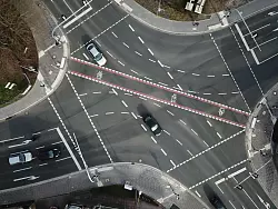 Die Kreuzung Heidenoldendorfer Stra&szlig;e/Hiddeser Stra&szlig;e aus der Luft. - &copy; Stadt Detmold