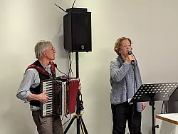 Musik von Sabine Unger und Harald Kie&szlig;lich (Roter Faden). - &copy; Hans Jacobs