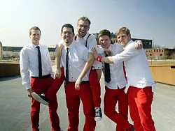 &bdquo;Mama Mucke&ldquo; rocken zum Honky-Tonk-Festival das &bdquo;Extrablatt&ldquo; an der Lietholzstra&szlig;e. Foto: Blues Agency - &copy; Blues Agency