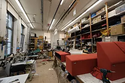 Eine Werkstatt am Landestheater - sie kamen mit verschiedenen Anbauten hinzu, m&uuml;ssten aber saniert werden. Im Bestand k&ouml;ntne das unwirtschaftlich sein - und ein Abriss und Neubau besser. - &copy; Sven Koch