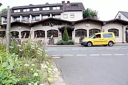 Steht zum Verkauf: Das Hotel-Restaurant "Zur Linde" ist bis Ende Juni noch geöffnet. - © Foto: Gröne
