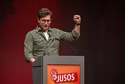 Für die junge Union hat der Juso-Chef wenig nette Worte. - © Harald Tittel/dpa