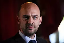 &laquo;Frankreich wird die Aufnahme des Korps der Islamischen Revolutionsgarden auf die europ&auml;ische Liste der terroristischen Organisationen unterst&uuml;tzen&raquo;, sagt Au&szlig;enminister Jean-Noel Barrot. (Archivbild) - &copy; Julien de Rosa/POOL AFP/dpa