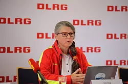 DLRG-Präsidentin Ute Vogt macht einen praktischen Vorschlag. (Archivfoto) - © Sascha Thelen/dpa