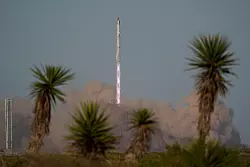 Da sah noch alles gut aus: Das Starship hebt von Florida aus ab. - © Eric Gay/AP/dpa