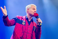 Komiker Guido Cantz h&auml;lt es f&uuml;r eine Herausforderung, dass Karneval und Bundestagswahlkampf zusammenfallen (Archivbild). - &copy; Rolf Vennenbernd/dpa