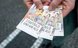 Bundeskanzler Friedrich Merz (CDU) schl&auml;gt Kritik wegen seiner &laquo;Stadtbild&raquo;-Aussage entgegen. (Archivbild) - &copy; Stefan Puchner/dpa