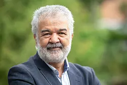 Wünscht sich, dass auch Menschen mit Migrationshintergrund im Kabinett Platz finden: Gökay Sofuoglu (Archivbild). - © Sebastian Gollnow/dpa