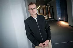 Julian Pahlke wurde 2019 Mitglied bei B&uuml;ndnis 90/Die Gr&uuml;nen. - &copy; Kay Nietfeld/dpa