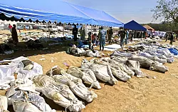 Allein in Thailand kamen mehr als 5400 Menschen durch die Flutwelle ums Leben. (Archivbild) - © epa Rungroj Yongrit/epa/dpa