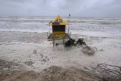 An der Gold Coast kann sich der Wiederaufbau noch bis April ziehen. - © Dave Hunt/AAP/dpa