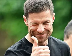 Xabi Alonso wird f&uuml;r sein &uuml;berragendes Jahr mit Bayer geehrt. - &copy; Marius Becker/dpa