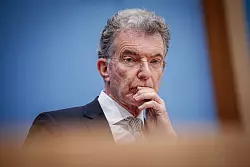 Christoph Heusgen, Cher der M&uuml;nchner Sicherheitskonferenz, dringt auf Debatte &uuml;ber den Wert von Sicherheit. (Archivbild) - &copy; Kay Nietfeld/dpa