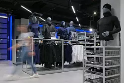 Auch kleinere Decathlon-Gesch&auml;fte in Innenst&auml;dten und Einkaufszentren sind geplant - wie hier in Potsdam. - &copy; Michael Bahlo/dpa