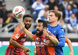 Amin Younes kam zum ersten Punktspieleinsatz der Saison. - &copy; Uli Deck/dpa