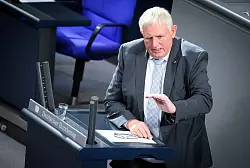 NRW-Gesundheitsminister Karl-Josef Laumann (CDU) wird auch als möglicher neuer Bundesgesundheitsminister gehandelt (Foto-Archiv) - © Bernd von Jutrczenka/dpa