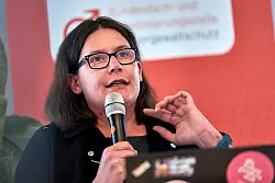 «Männer brauchen mehr Anlaufstellen in Deutschland», fordert Annalena Schmidt von der Stelle Männergewaltschutz. - © Michael Ukas/dpa