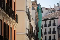 Zum Einsatz kamen auch Sp&uuml;rhunde und Drohnen. - &copy; Alejandro Mart&iacute;nez V&eacute;lez/EUROPA PRESS/dpa