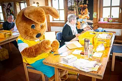 Das Osterpostamt erreichen viele Briefe aus dem Ausland. (Archivbild) - &copy; Sina Schuldt/dpa