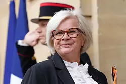 Die bisherige Arbeitsministerin Vautrin übernimmt die Leitung des Verteidigungsministeriums. - © Aurelien Morissard/AP/dpa