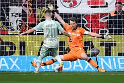 Traf zur Bremer Führung in Leverkusen: Romano Schmid. - © Federico Gambarini/dpa