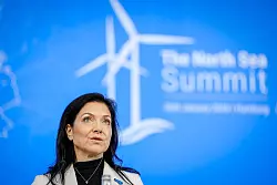 Wirtschaftsministerin Reiche will den Ausbau der Windenergie vorantreiben. - &copy; Kay Nietfeld/dpa