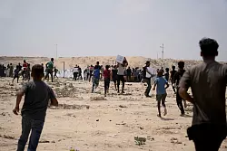 Israels beschlossene Ausweitung des Kriegs in Gaza stößt weltweit auf Kritik. - © Abdel Kareem Hana/AP/dpa