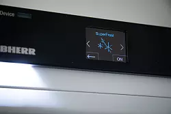 Wer größere Mengen einfrieren will, kann vor dem Einlagern im Gerät eine Kältereserve schaffen. - © Christin Klose/dpa-tmn