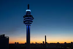 Die Zentrale des italienischen Medienkonzerns Media for Europe (MFE) in Cologno Monzese bei Mailand. - © -/MFE/dpa